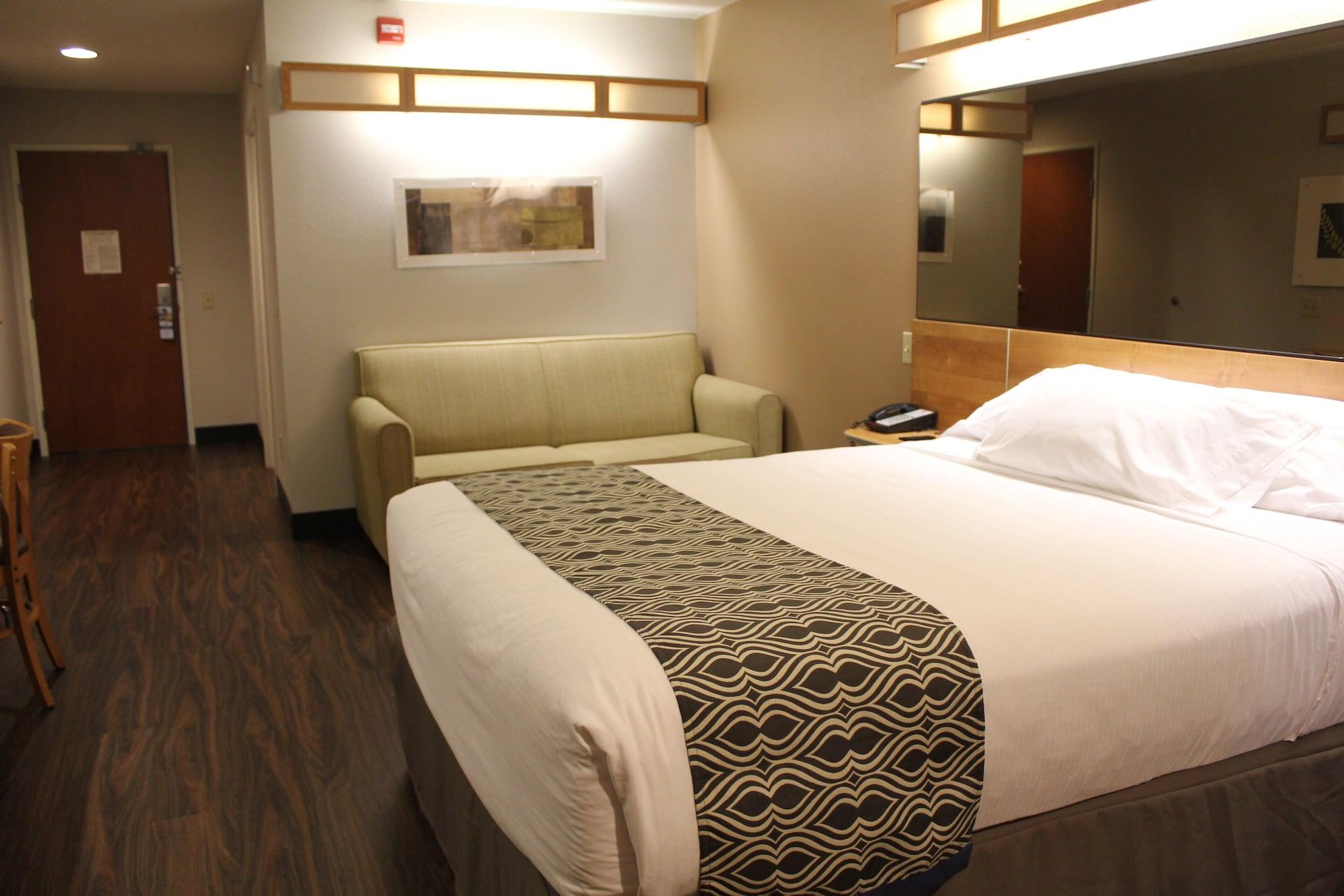 York Microtel Inn & Suites By Wyndham Exterior photo