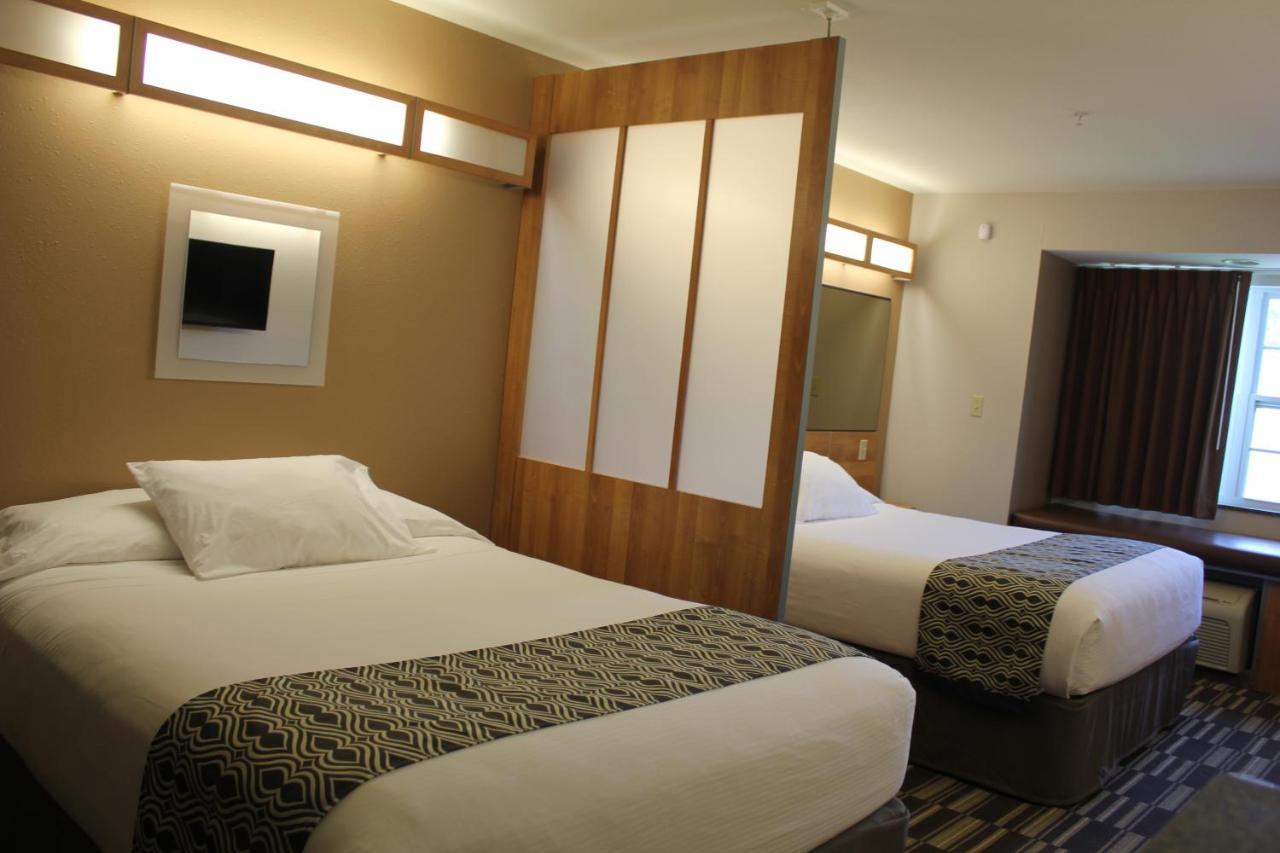 York Microtel Inn & Suites By Wyndham Exterior photo